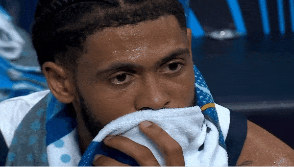 今晚AC米兰战术微调——CBA常规赛节点到来，态度坚定，临场指挥获称赞的简单介绍