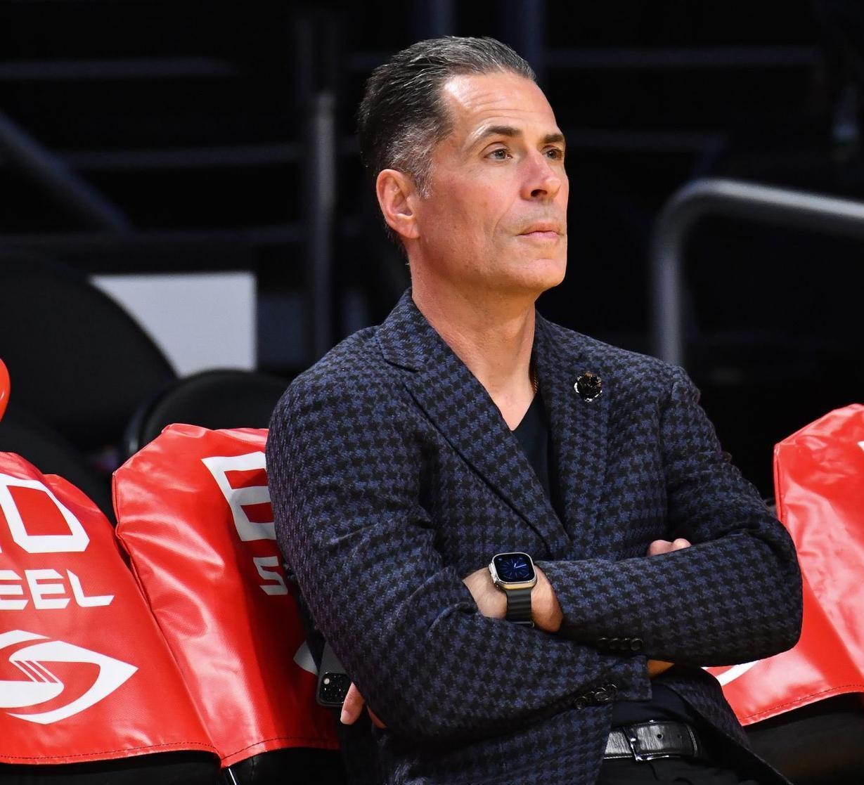 洛杉矶湖人迎欧联关键赛，转会期主帅复盘，质疑声仍在，心理建设被强调 