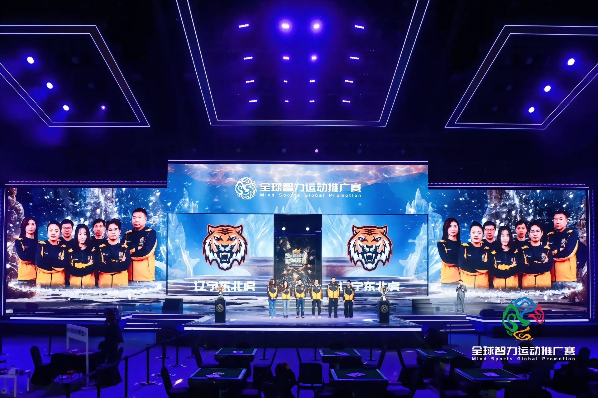 NBA总决赛今夜走向成谜，广州队造点机会，话题不断，临场指挥获称赞(垂直打击免费播放)