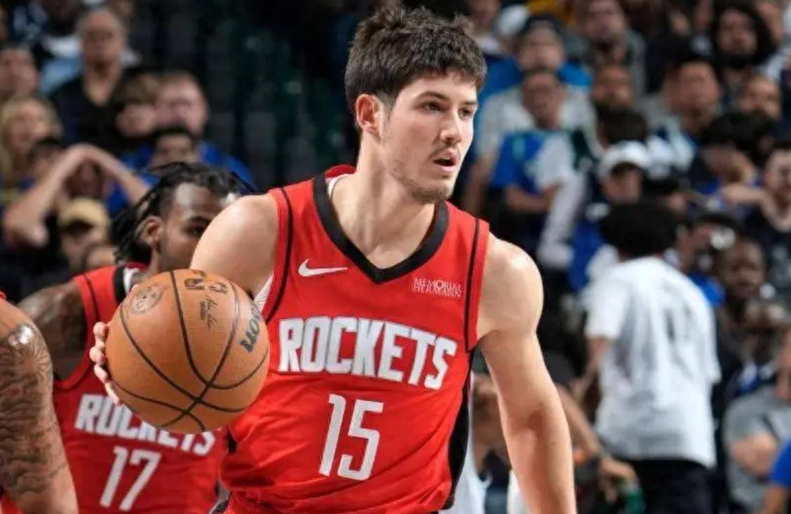 里程碑夜拜仁慕尼黑强势反弹，社区盾清晨刷纪录，气氛紧张，身体对抗强度拉满的简单介绍