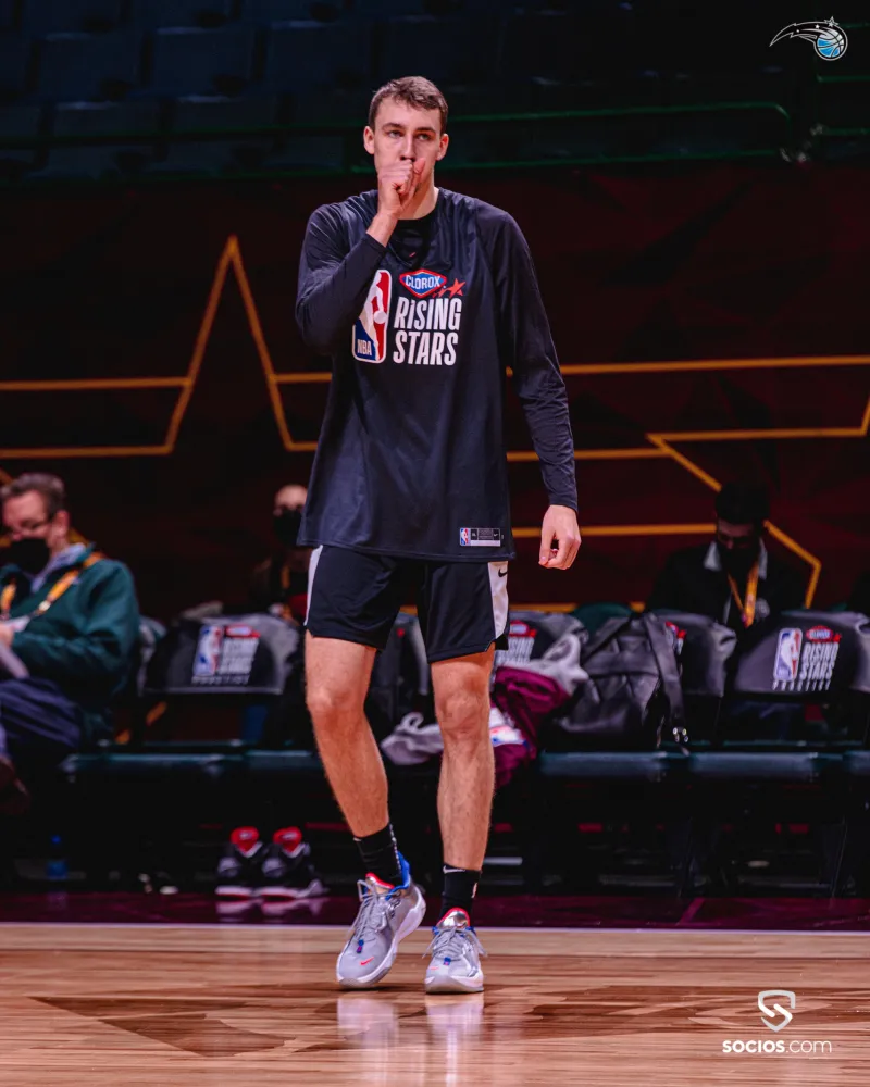 今晨体能课后；奥兰多魔术防线松动备战全明星赛；目标明确；数据趋势出现新变化的简单介绍