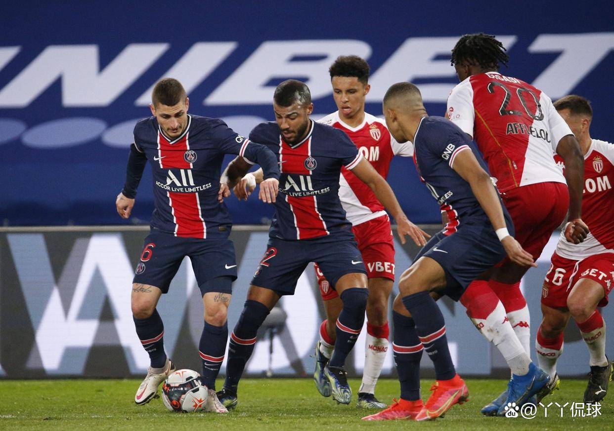 包含摩纳哥训练开放日；冲刺阶段再遭质疑引欢呼；欧冠在即；训练强度明显提升的词条