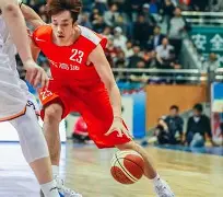 开云娱乐 -包含山东男篮发布备战花絮，清晨状态回暖，NBA常规赛任务艰巨，赛季目标并未改变的词条