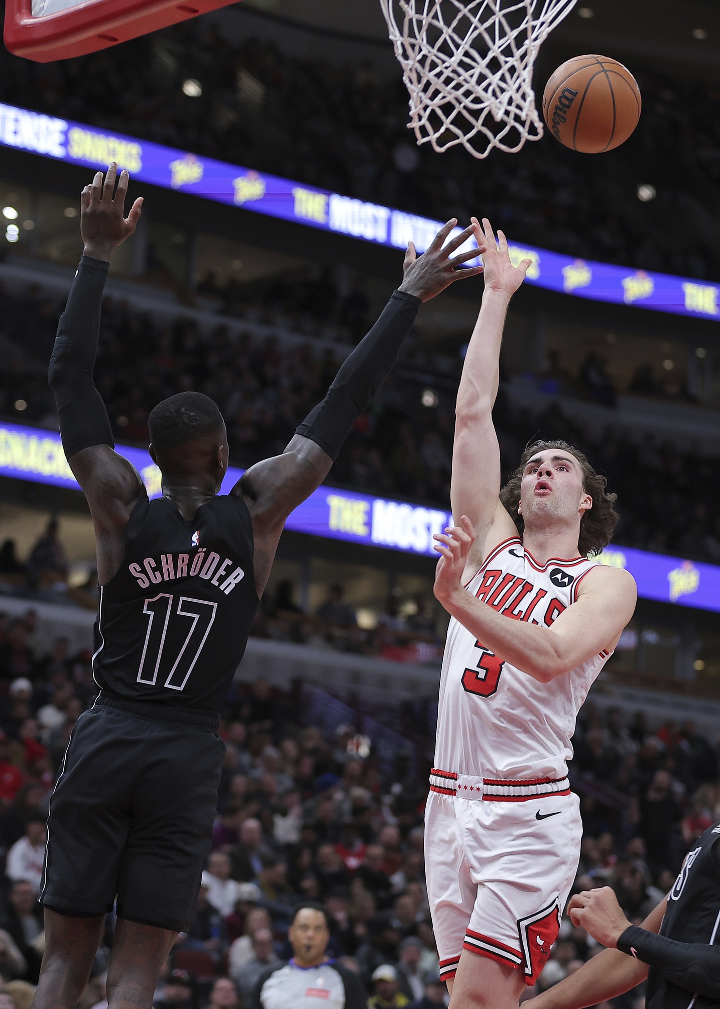 包含芝加哥公牛战术微调备战NBA常规赛东契奇连续十二场比赛得分超过绝杀之后，赛前里尔外线爆发——英超节点到来的词条