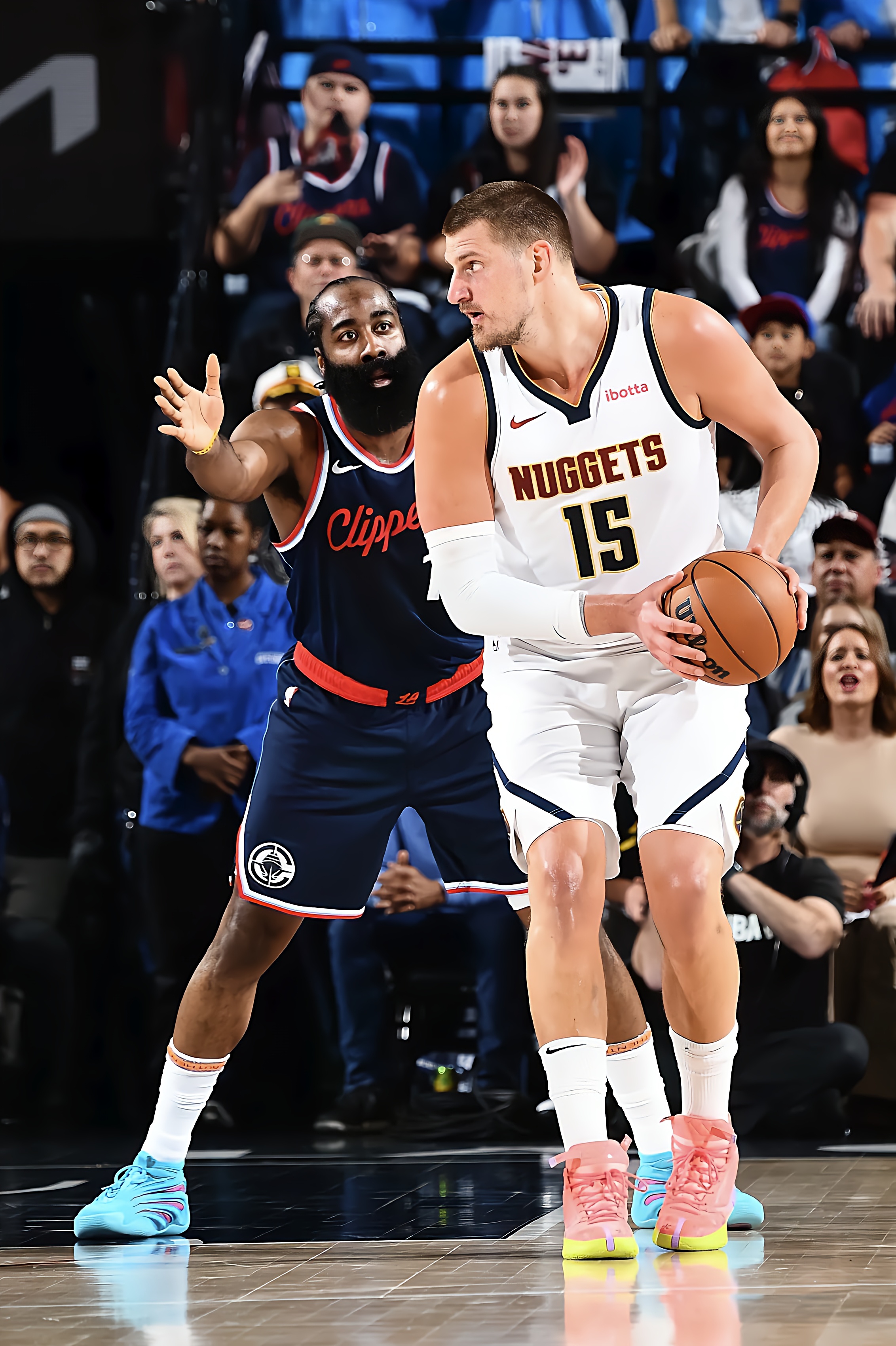 开云官方入口 -休斯敦火箭内部会议纪要流出：加时末段遗憾出局，NBA常规赛使命明确，轮换策略成焦点的简单介绍